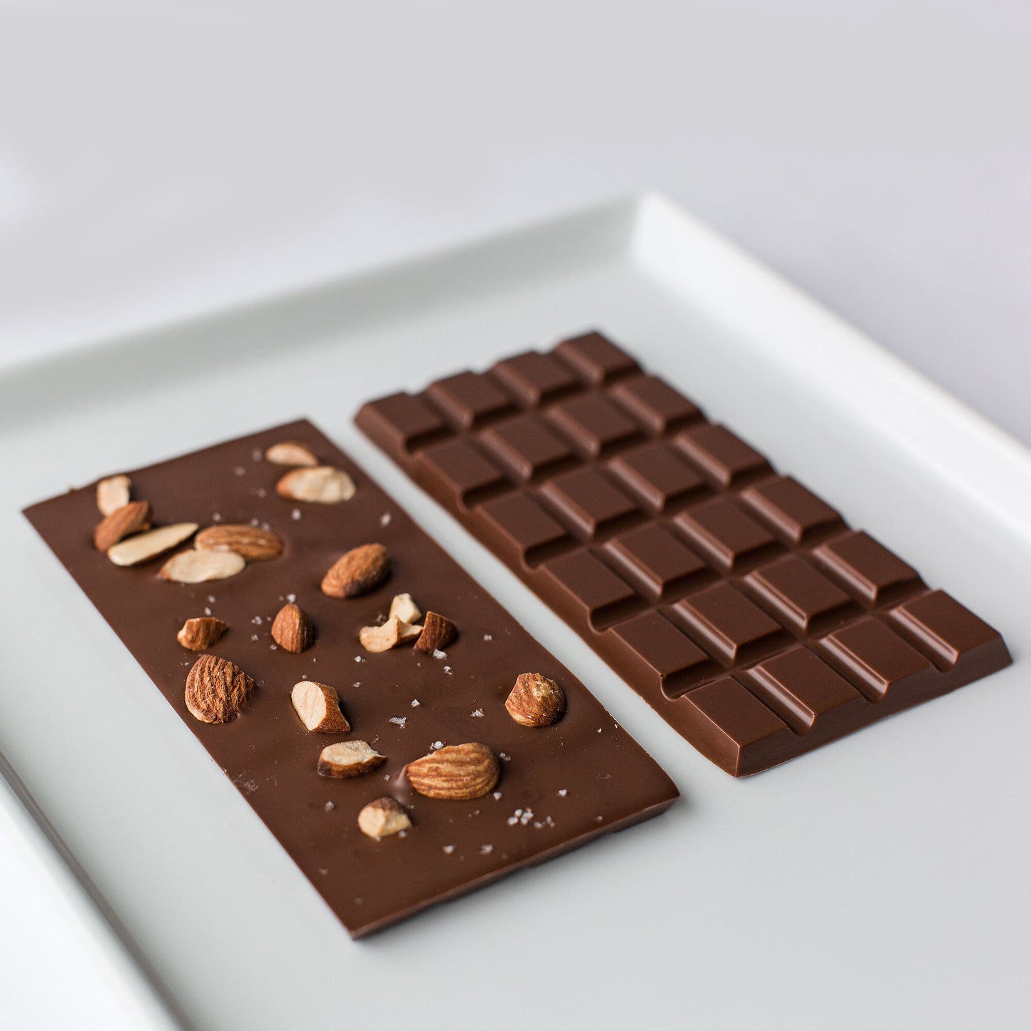 Roasted Almond & French Sea Salt Bar (Milk Chocolate)